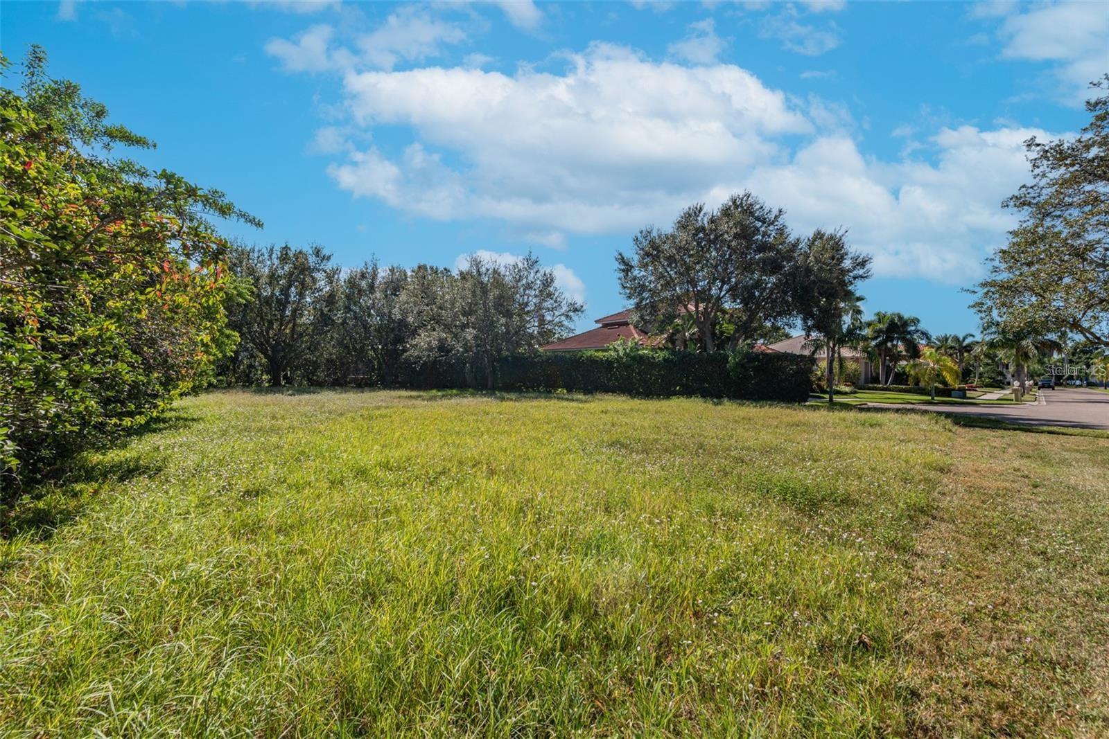5913 LA ROSA LN — photo 4