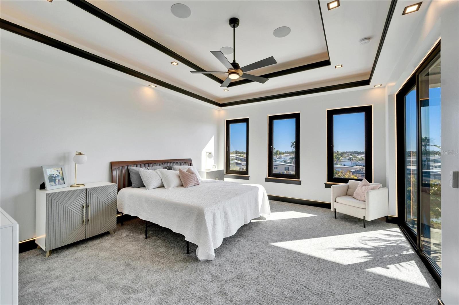 6536 SIMONE SHORES CIR — photo 42