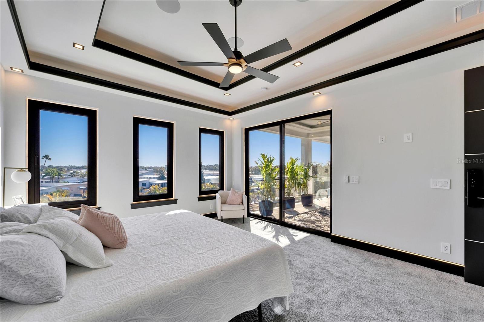 6536 SIMONE SHORES CIR — photo 44
