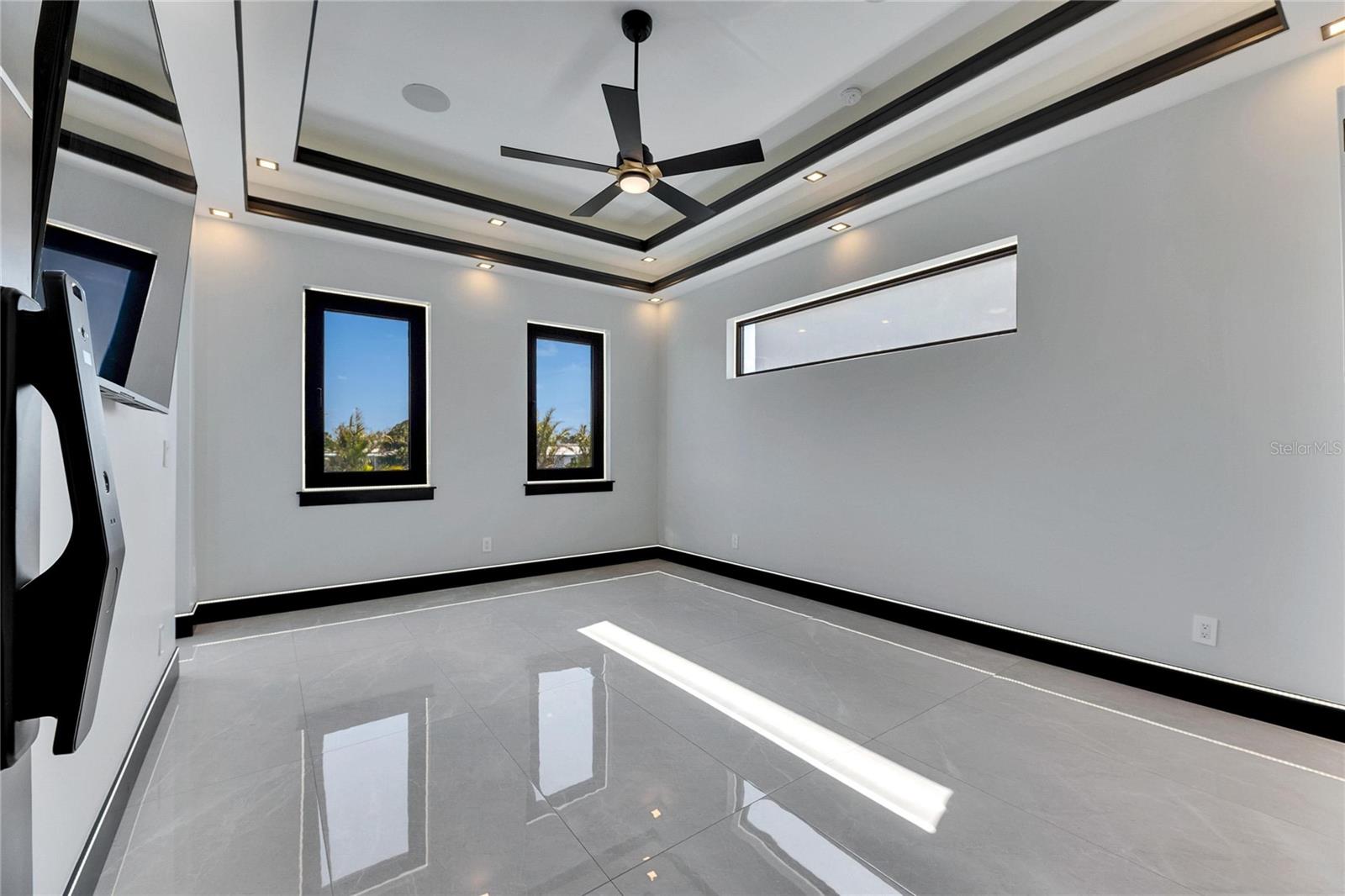 6538 SIMONE SHORES CIR — photo 32