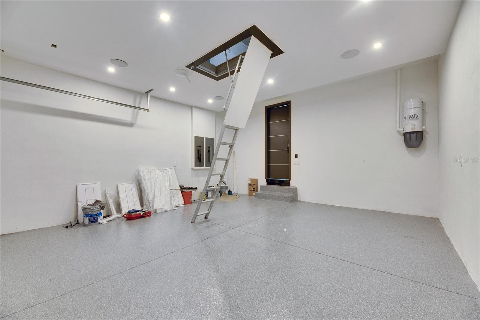 6538 SIMONE SHORES CIR — photo 82