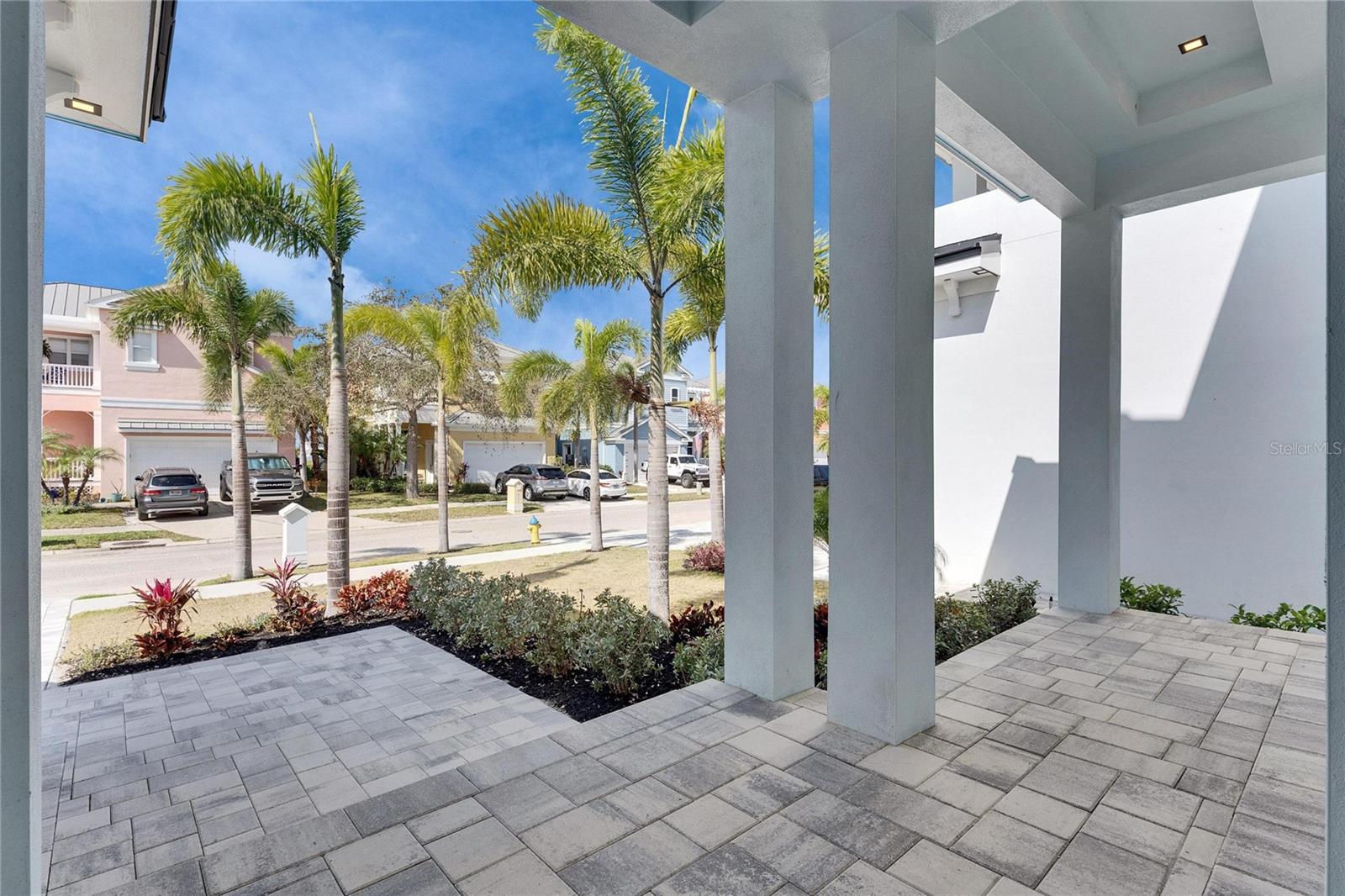 6538 SIMONE SHORES CIR — photo 8