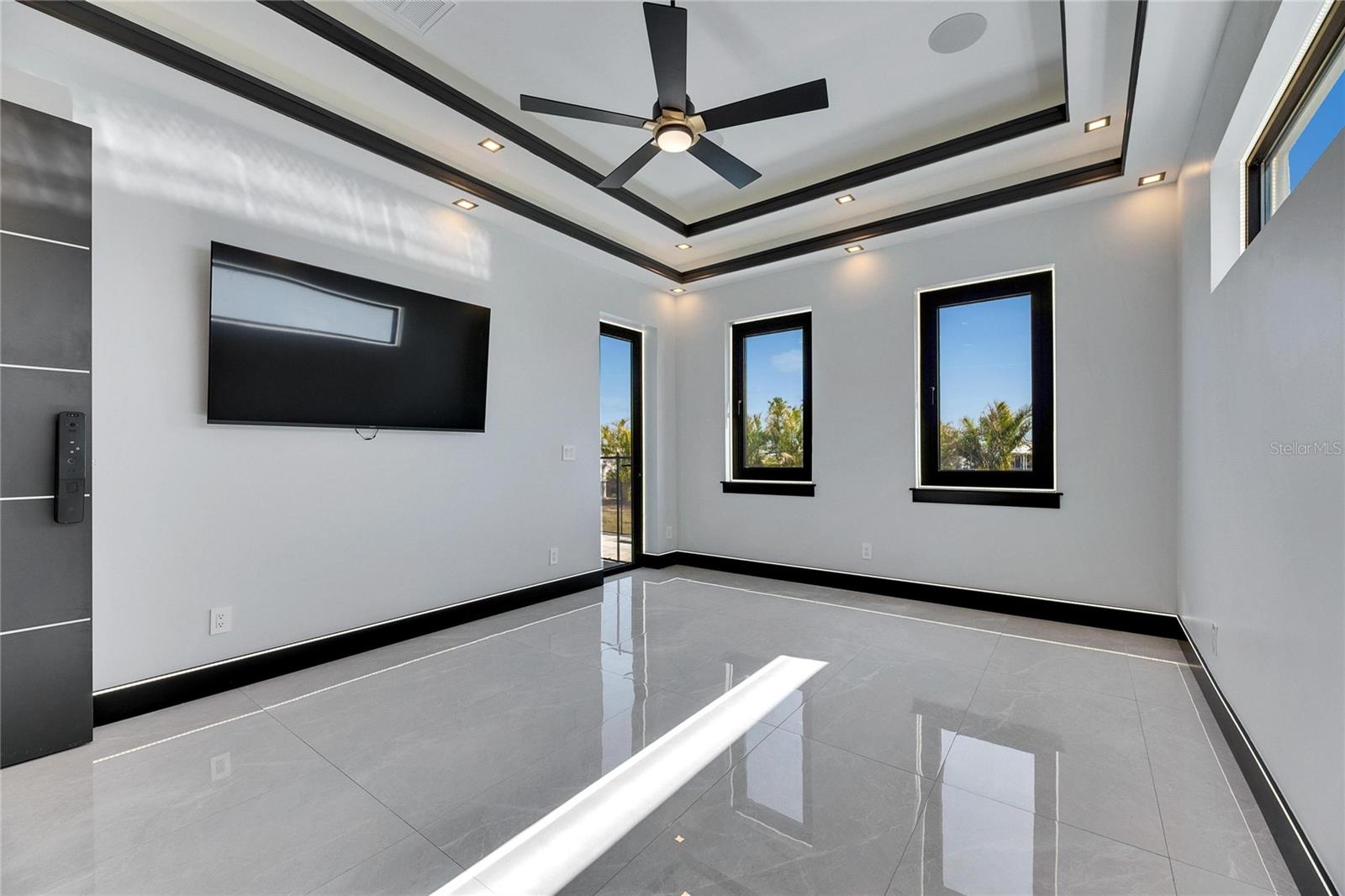 6538 SIMONE SHORES CIR — photo 33