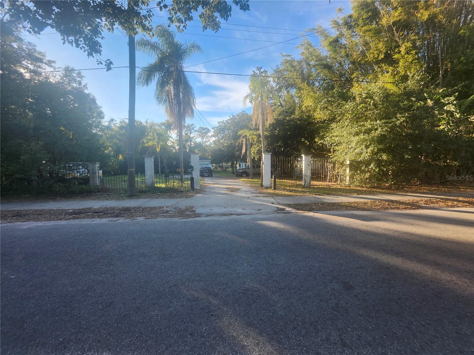 7224 N OLA AVE — photo 11