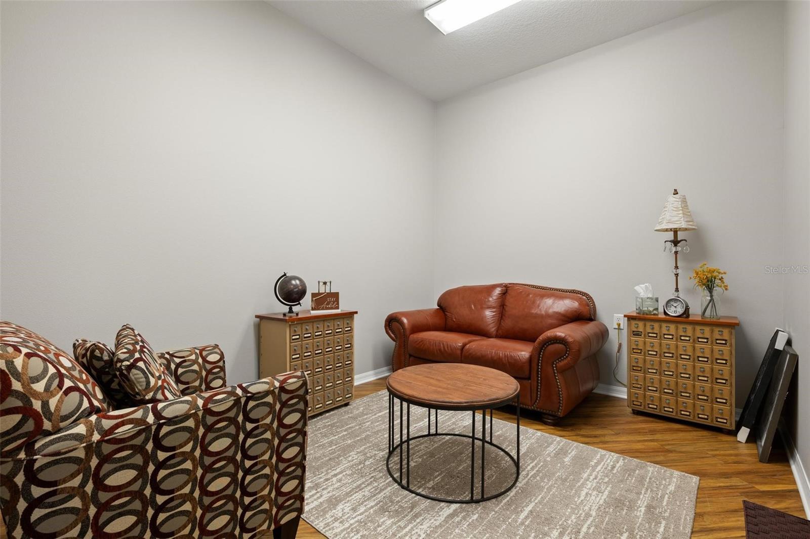 17929 HUNTING BOW CIR #101 & 102 — photo 33