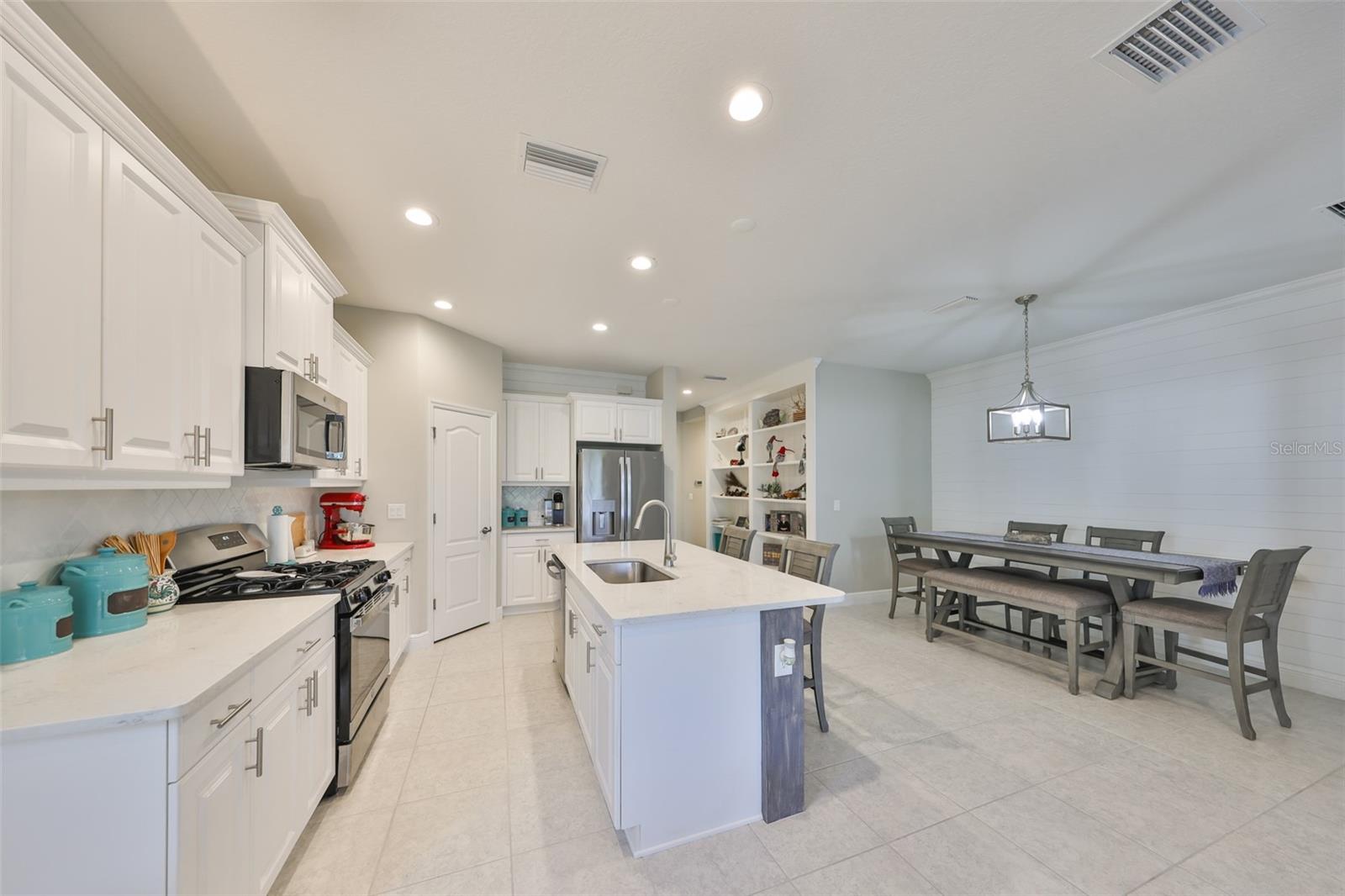 11008 SAND PINE LN — photo 24