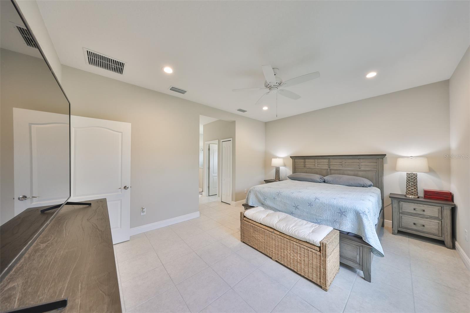 11008 SAND PINE LN — photo 32