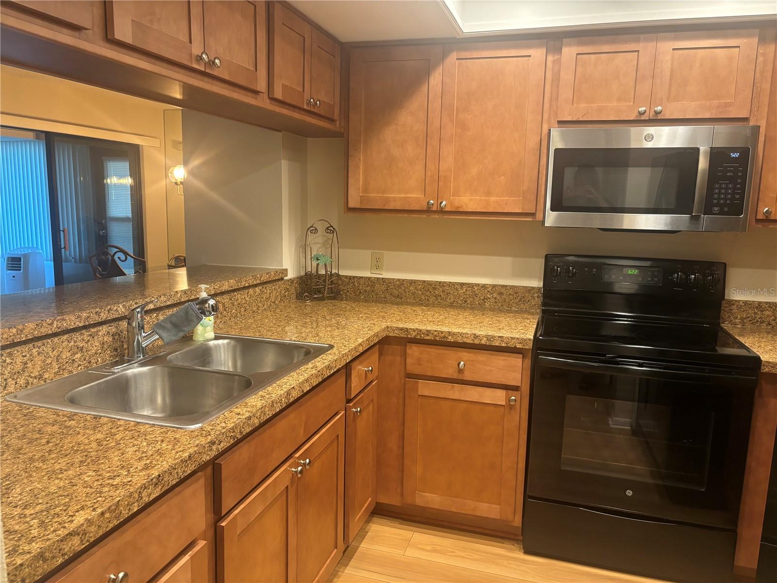 2765 COUNTRYSIDE BLVD #106 — photo 4