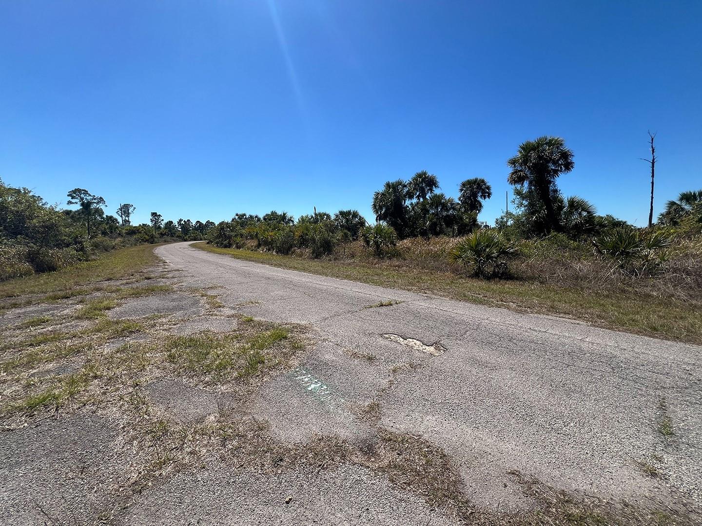 FARVIEW DR — photo 2