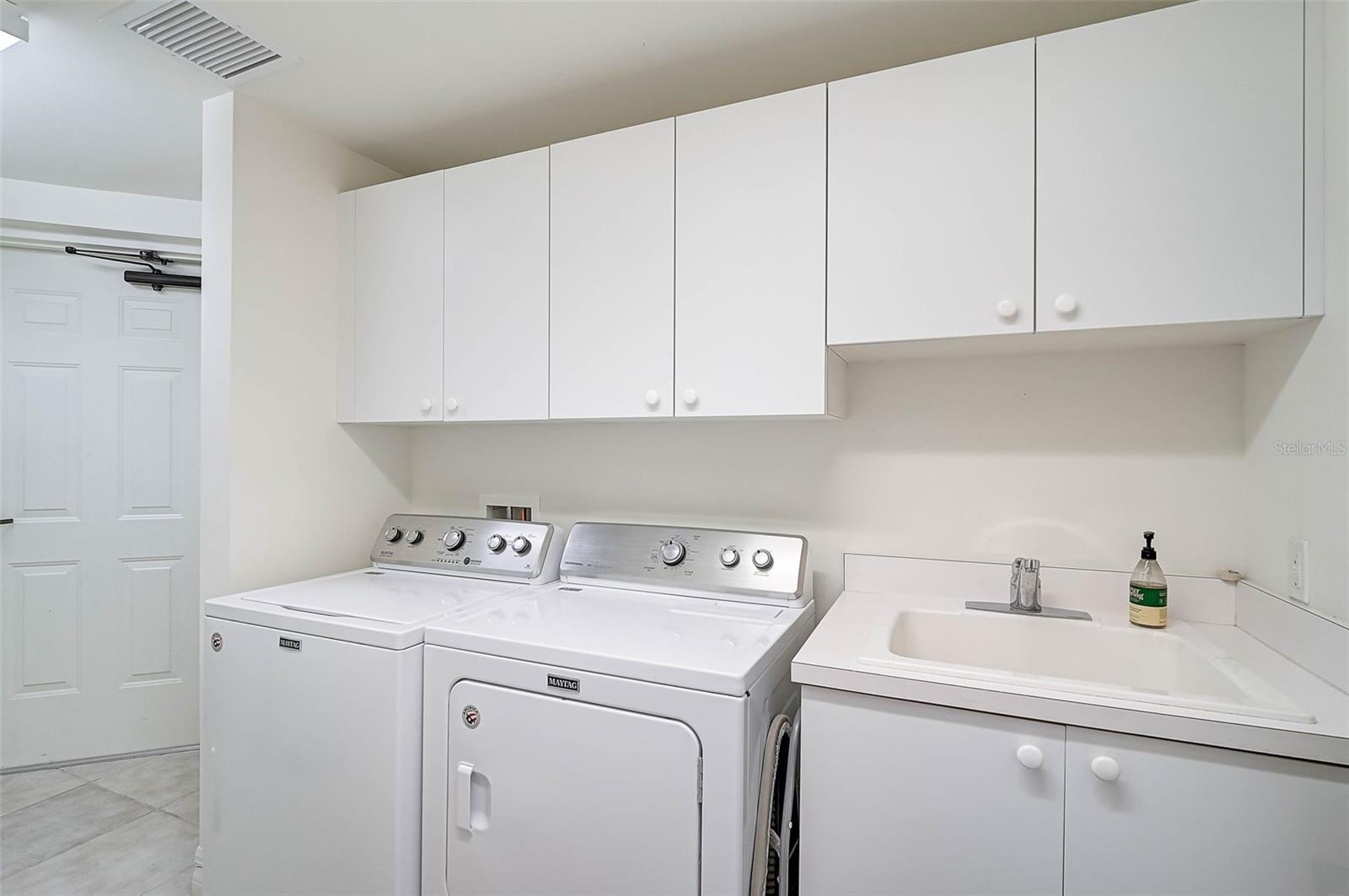 3603 N POINT RD #602 — photo 30