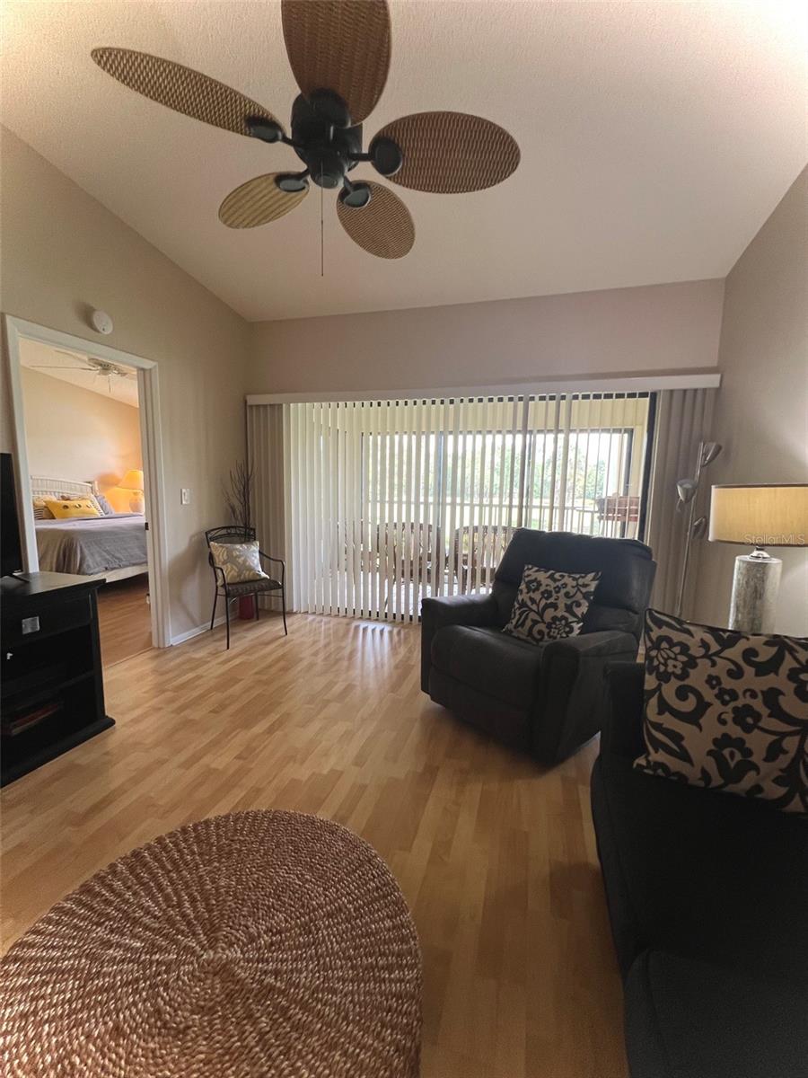 4570 WEYBRIDGE #32 — photo 8