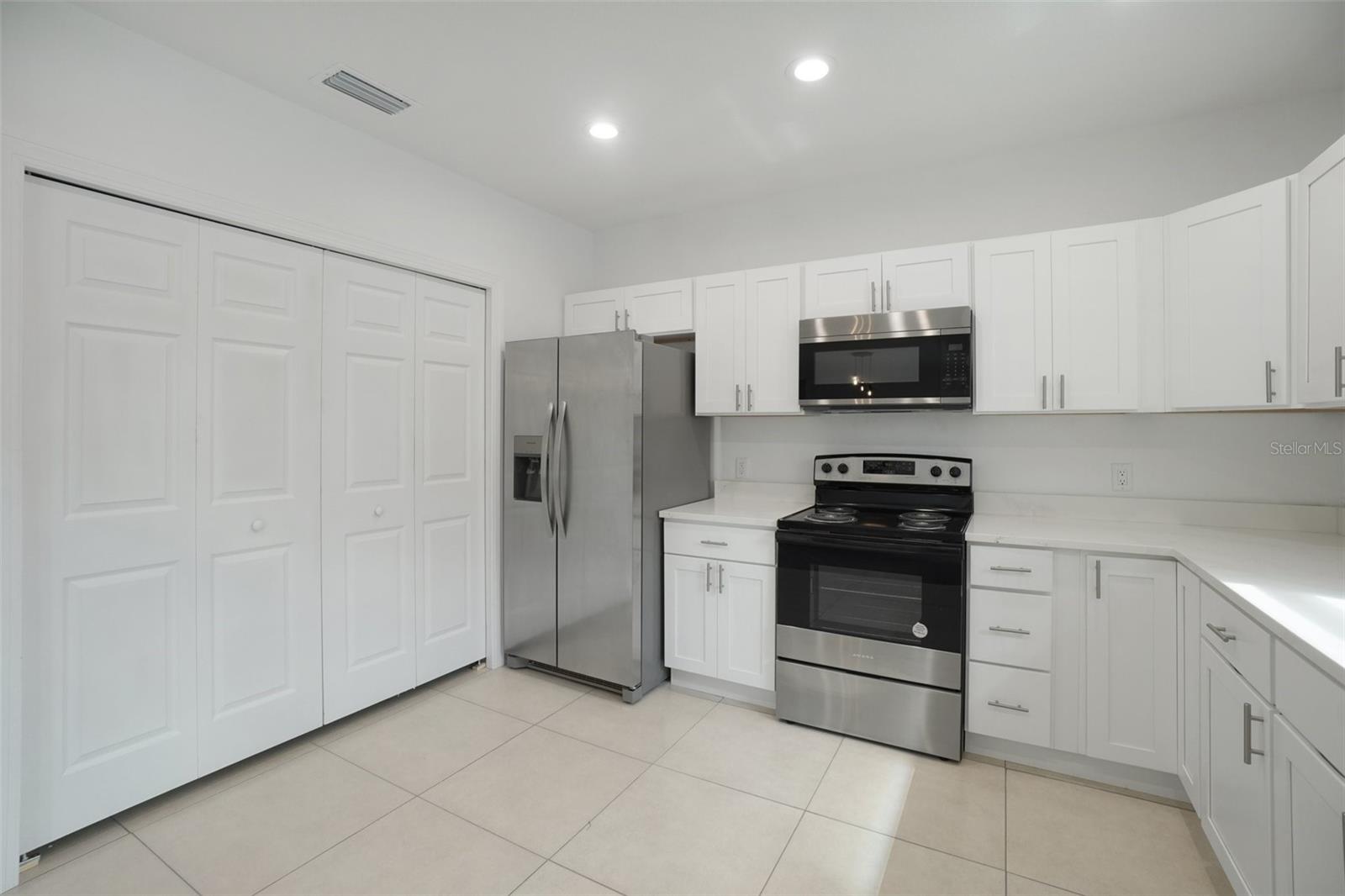 7409 & 7411 E 23RD AVE — photo 15