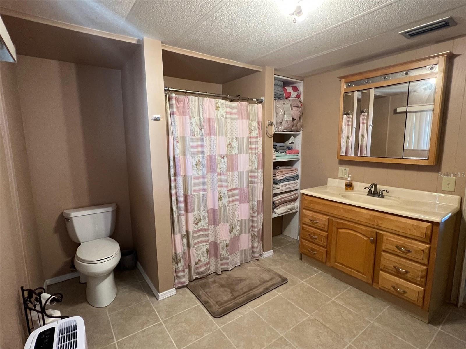 220 ROYAL PALM CIR — photo 22