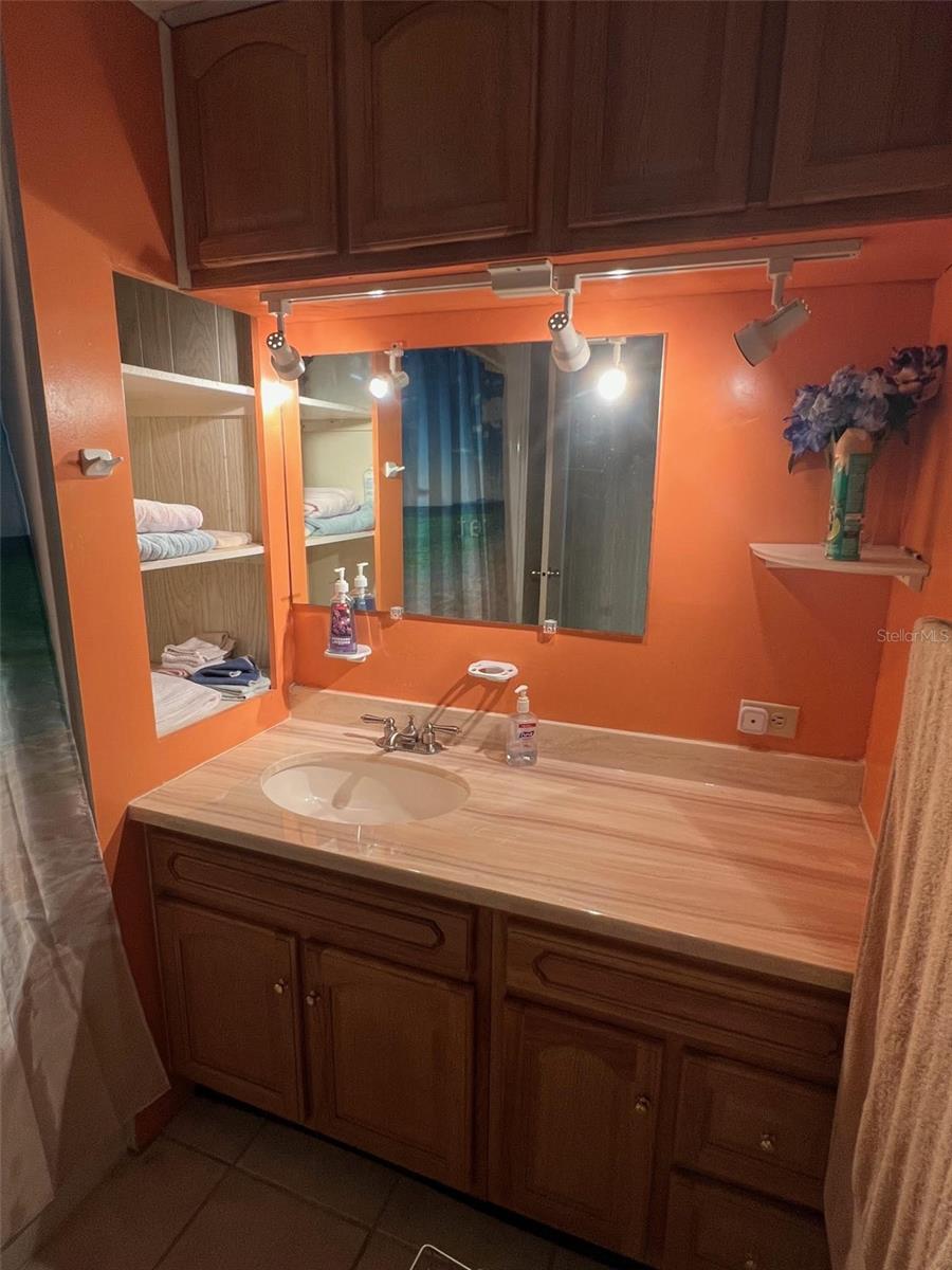 220 ROYAL PALM CIR — photo 28