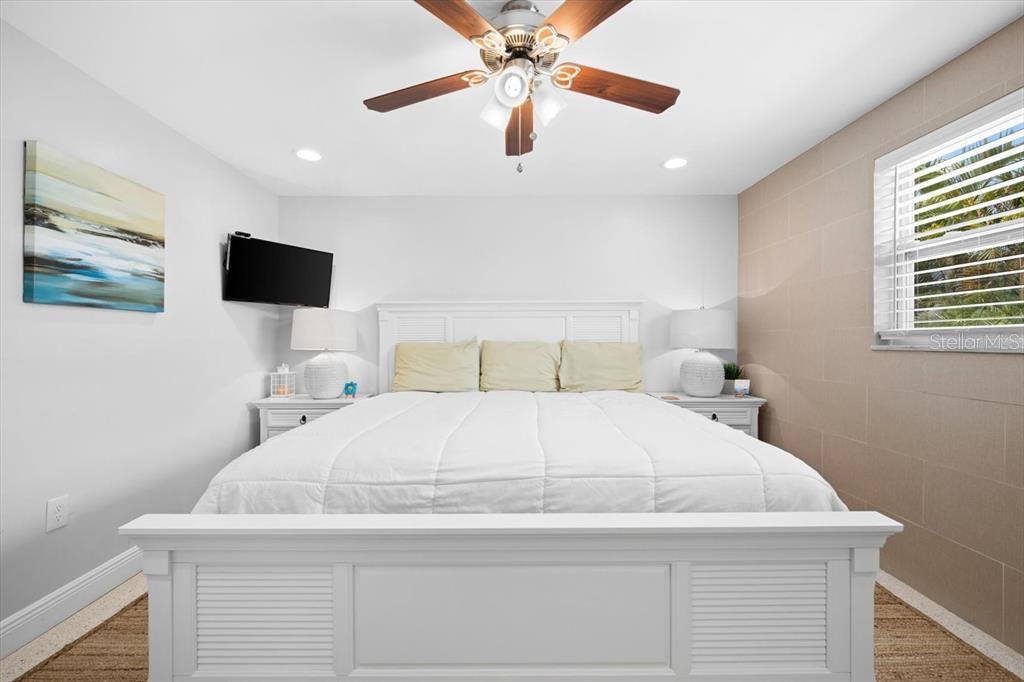 327 AVENIDA MILANO — photo 45