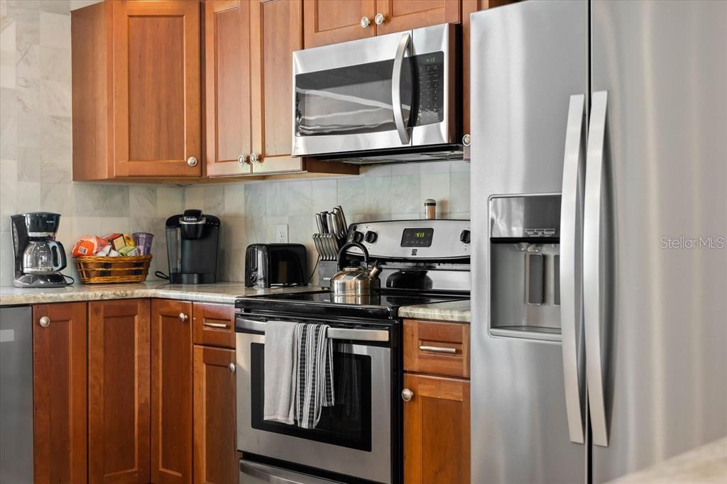 327 AVENIDA MILANO — photo 17