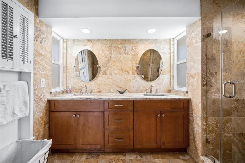 327 AVENIDA MILANO — photo 37