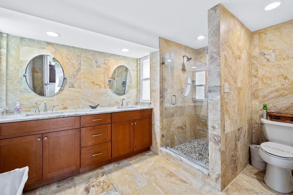 327 AVENIDA MILANO — photo 35