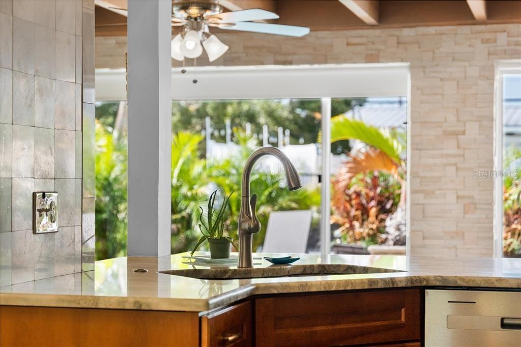 327 AVENIDA MILANO — photo 18