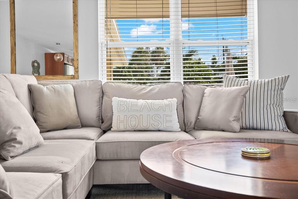 327 AVENIDA MILANO — photo 11