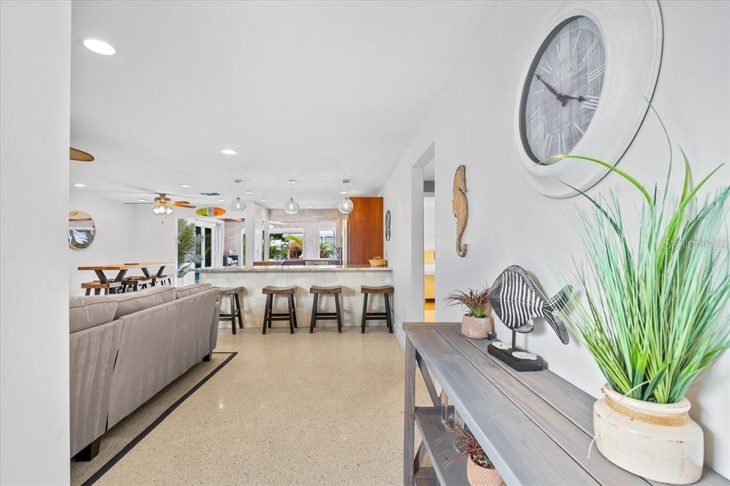 327 AVENIDA MILANO — photo 4