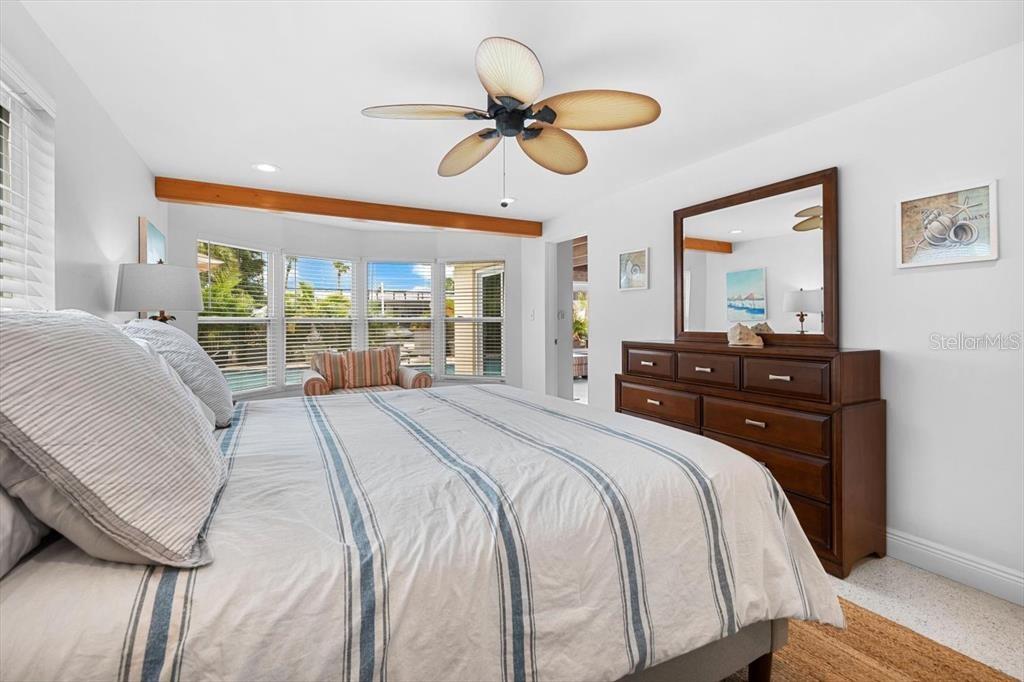 327 AVENIDA MILANO — photo 32