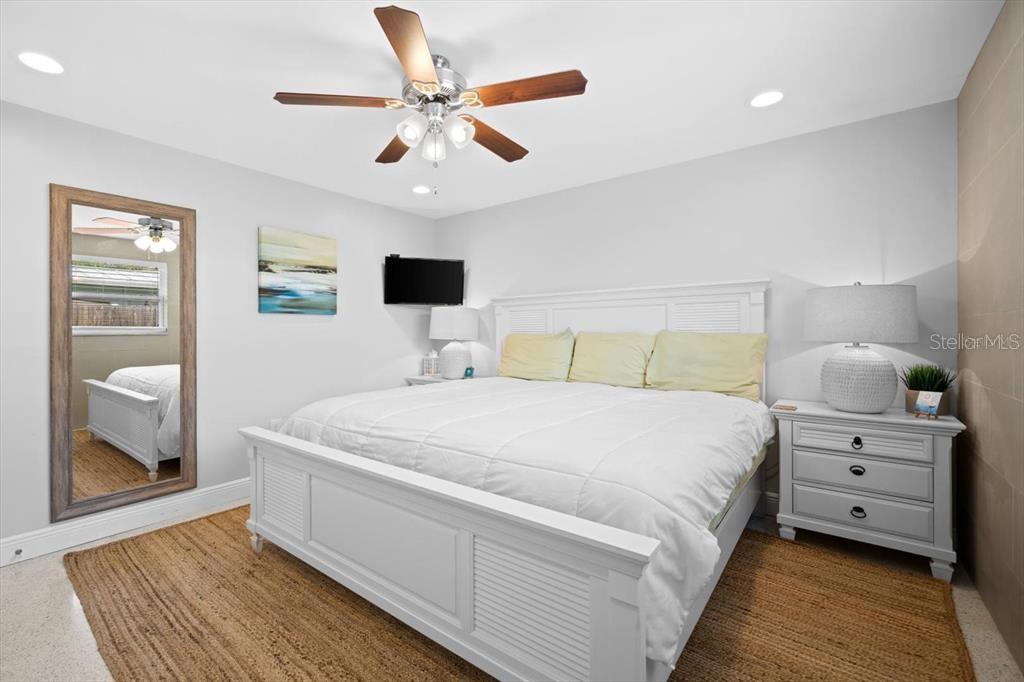 327 AVENIDA MILANO — photo 44