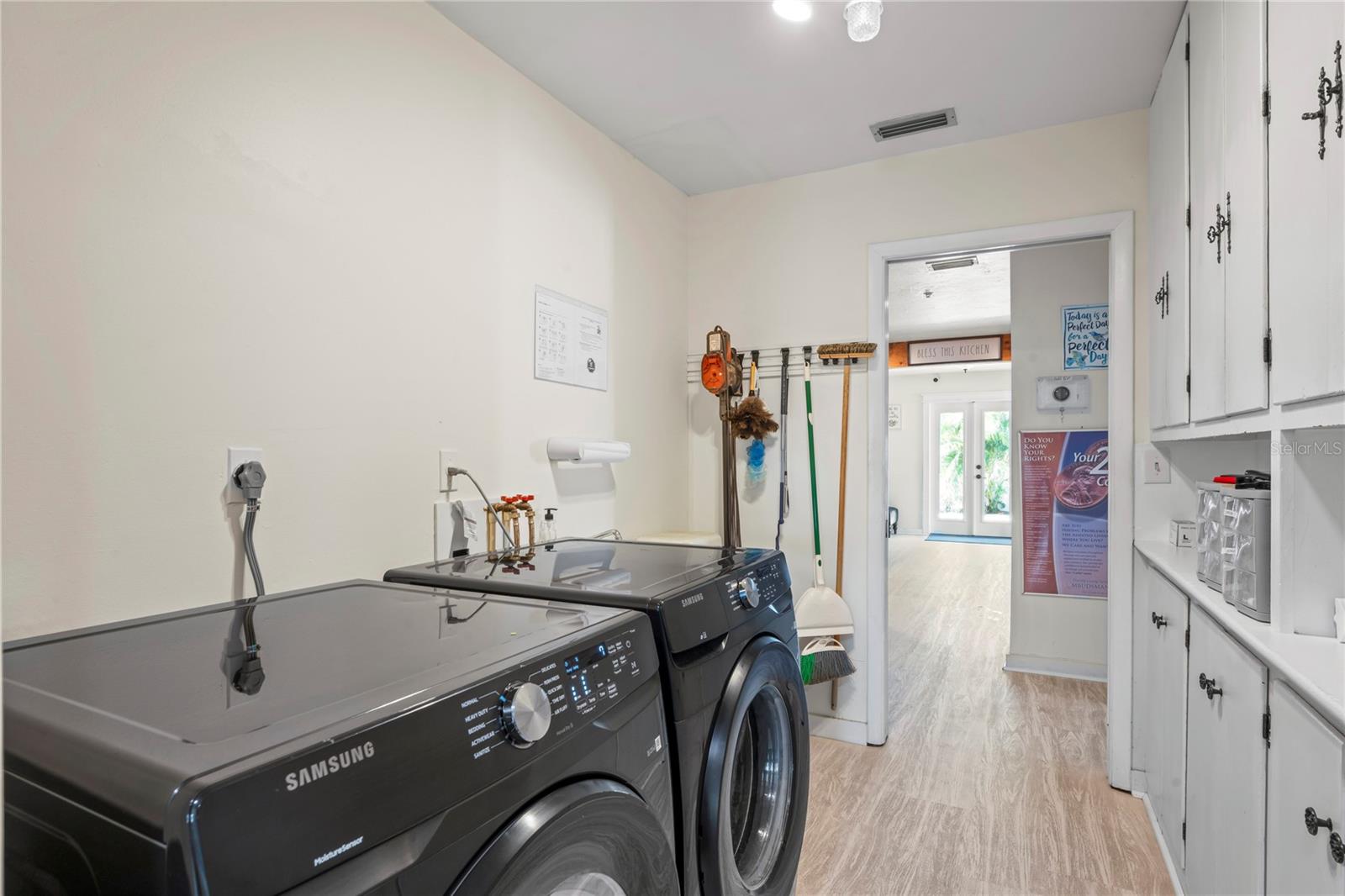 1782 COCONUT DR — photo 24
