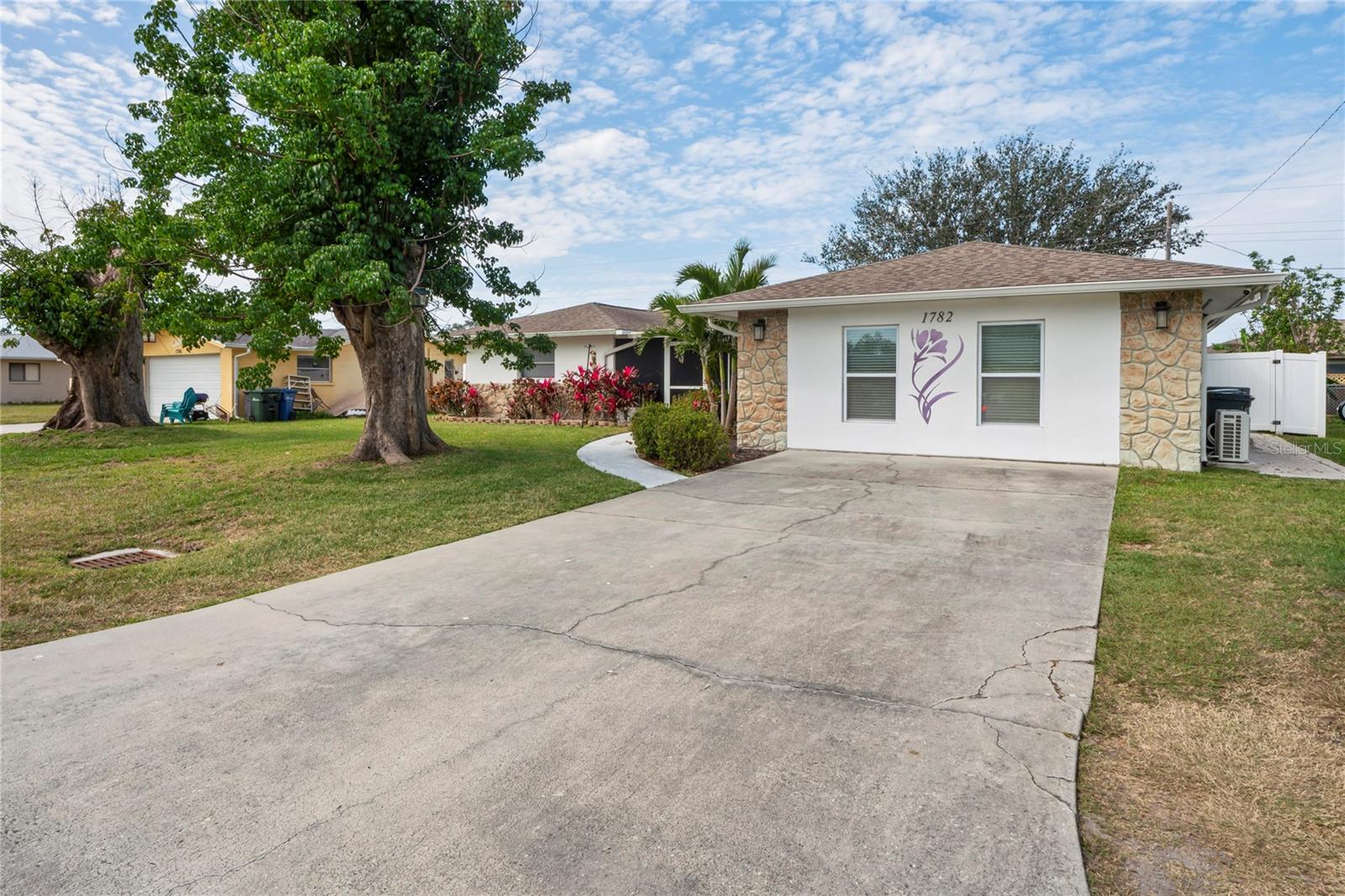 1782 COCONUT DR — photo 35