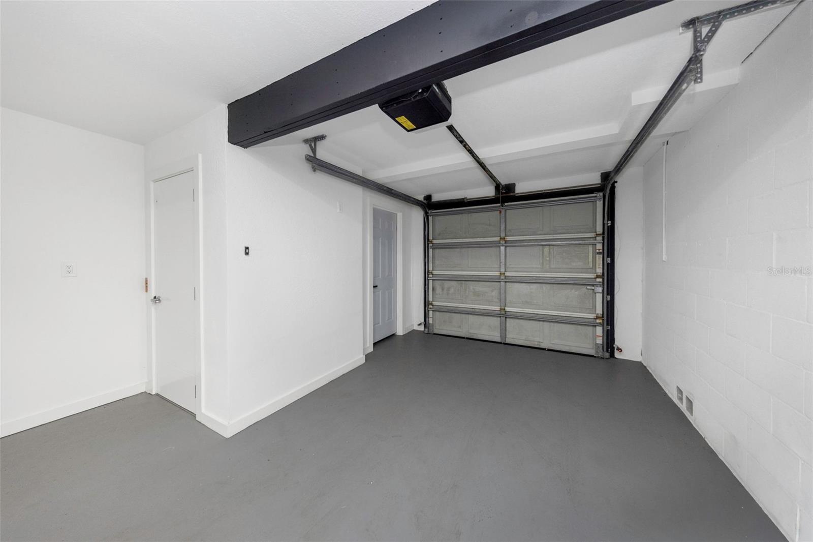 606 INDIANA AVE — photo 26