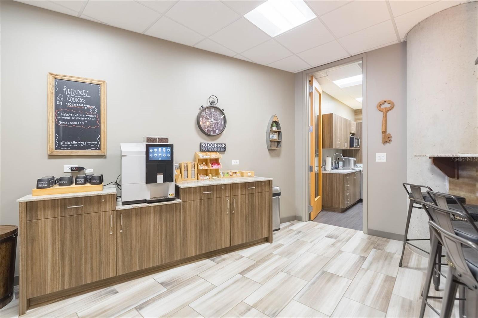 400 N ASHLEY DR #1927 — photo 20