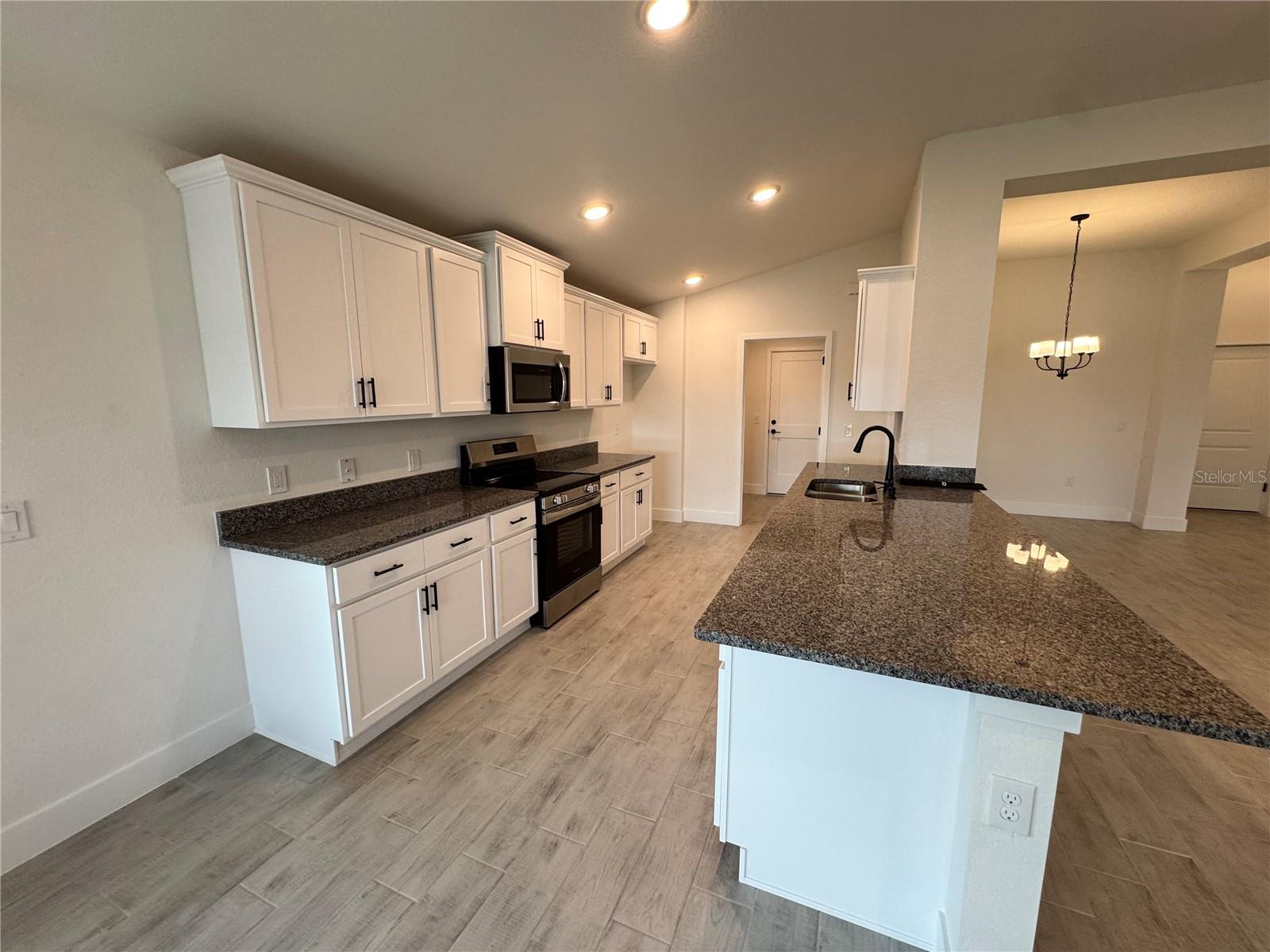 2659 AVERLAND LOOP — photo 7
