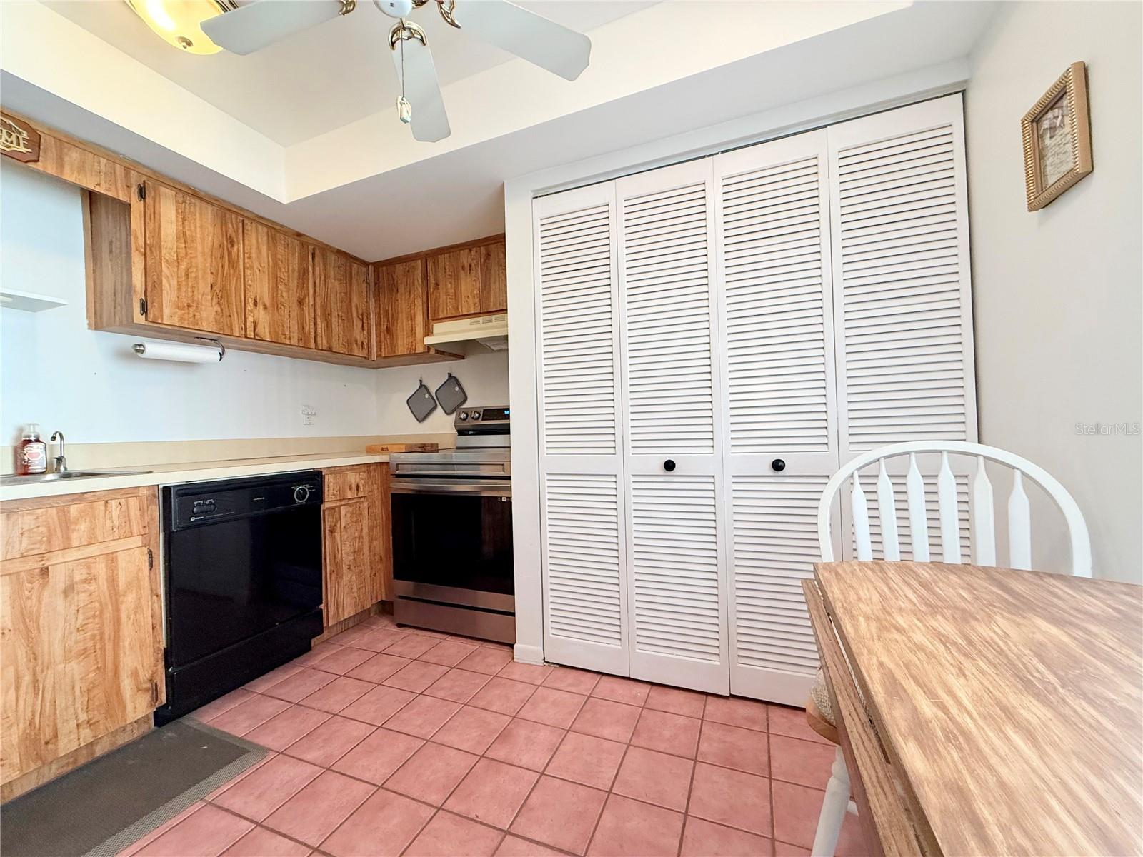 9000 COMMODORE DR #302 — photo 10