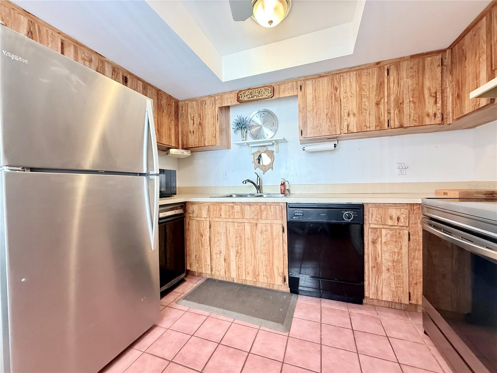 9000 COMMODORE DR #302 — photo 9