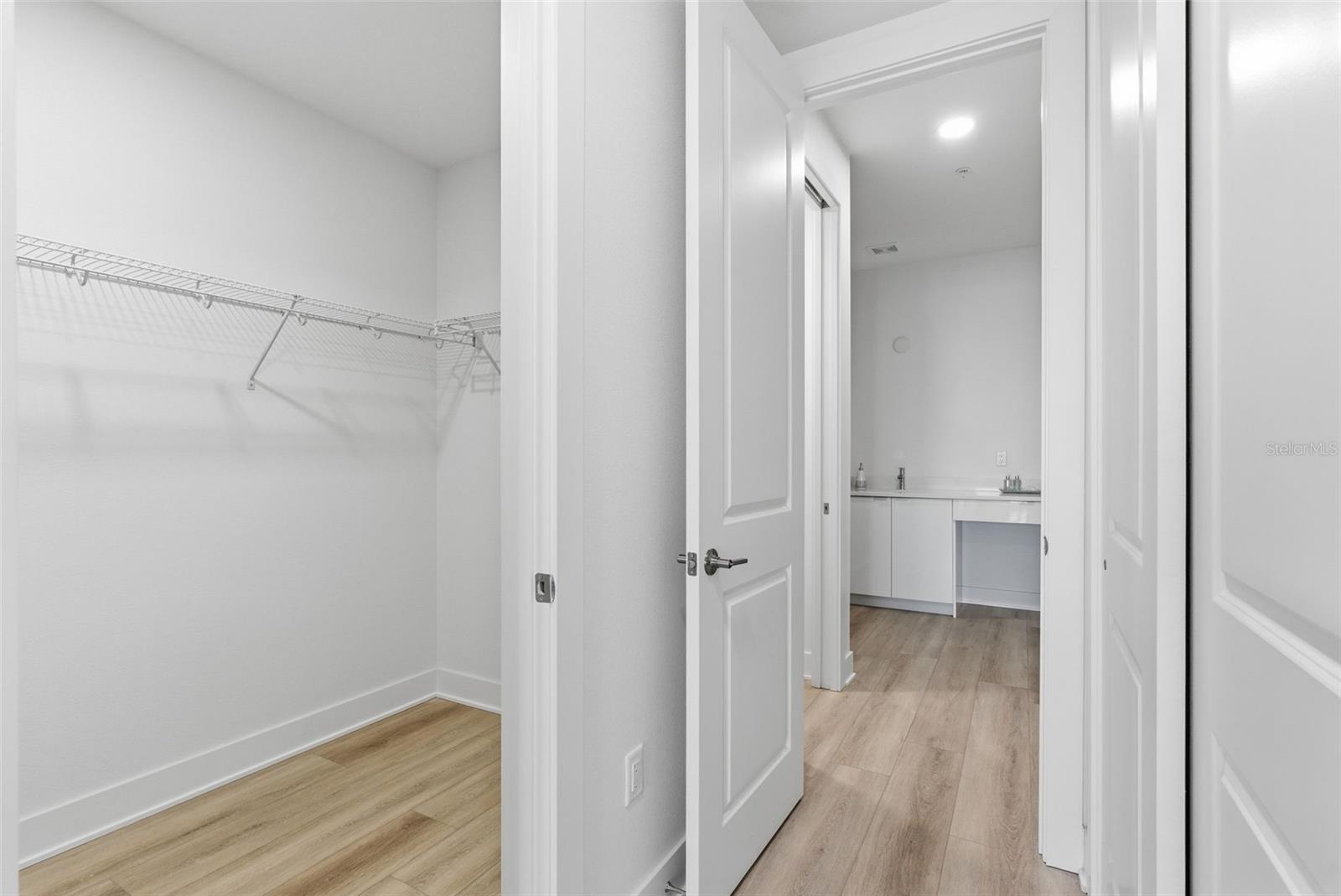400 150TH AVE #206 — photo 31