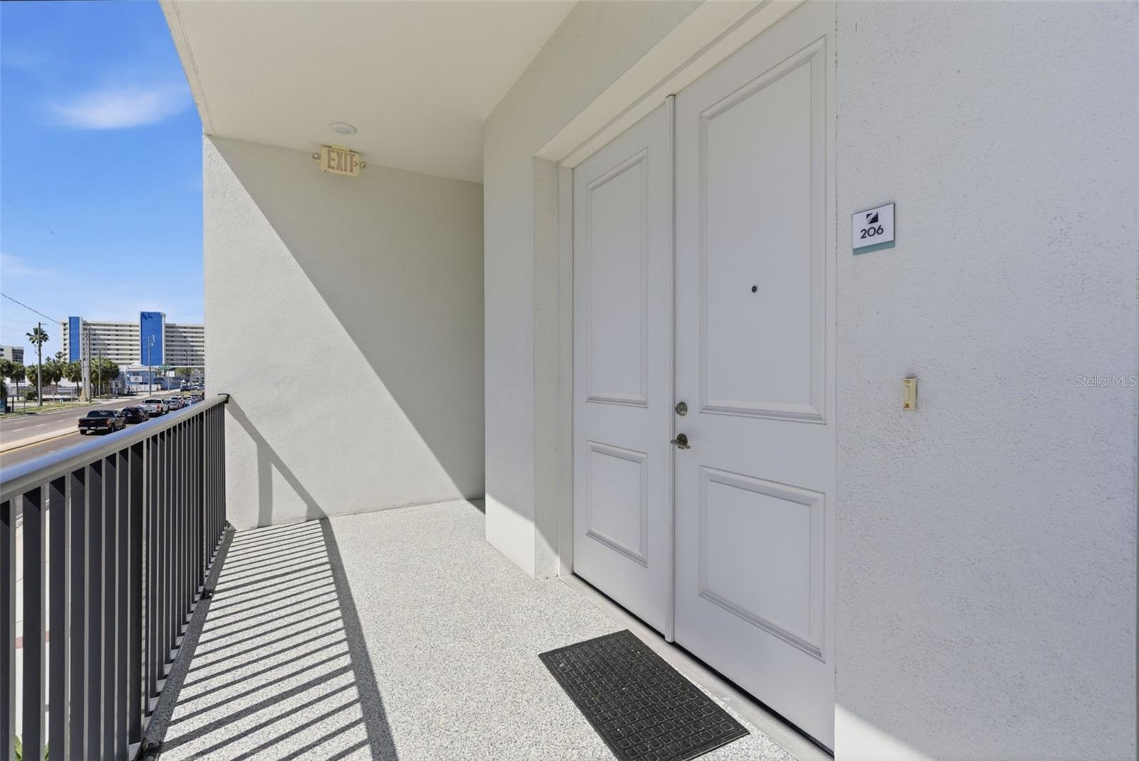400 150TH AVE #206 — photo 4
