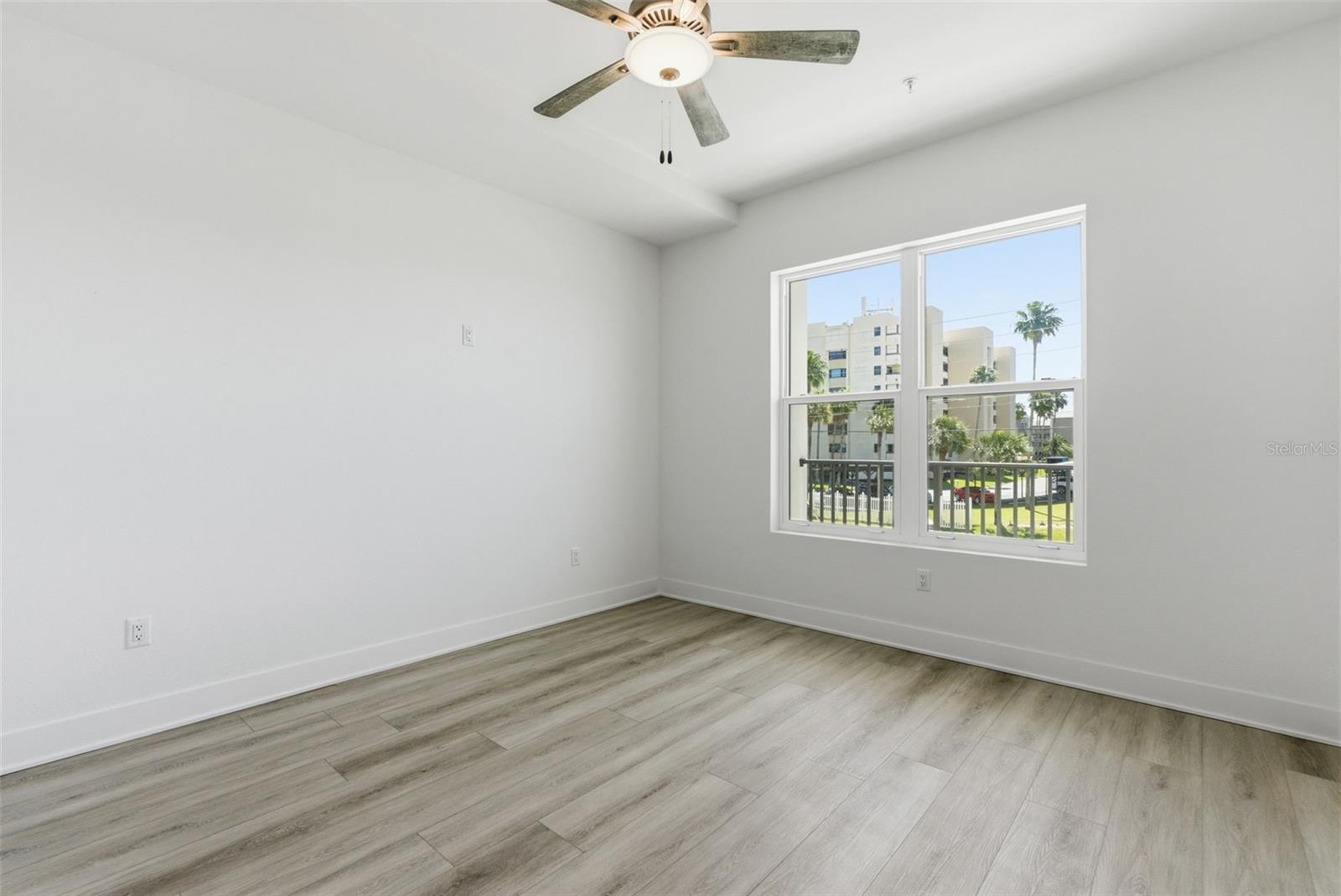 400 150TH AVE #206 — photo 35