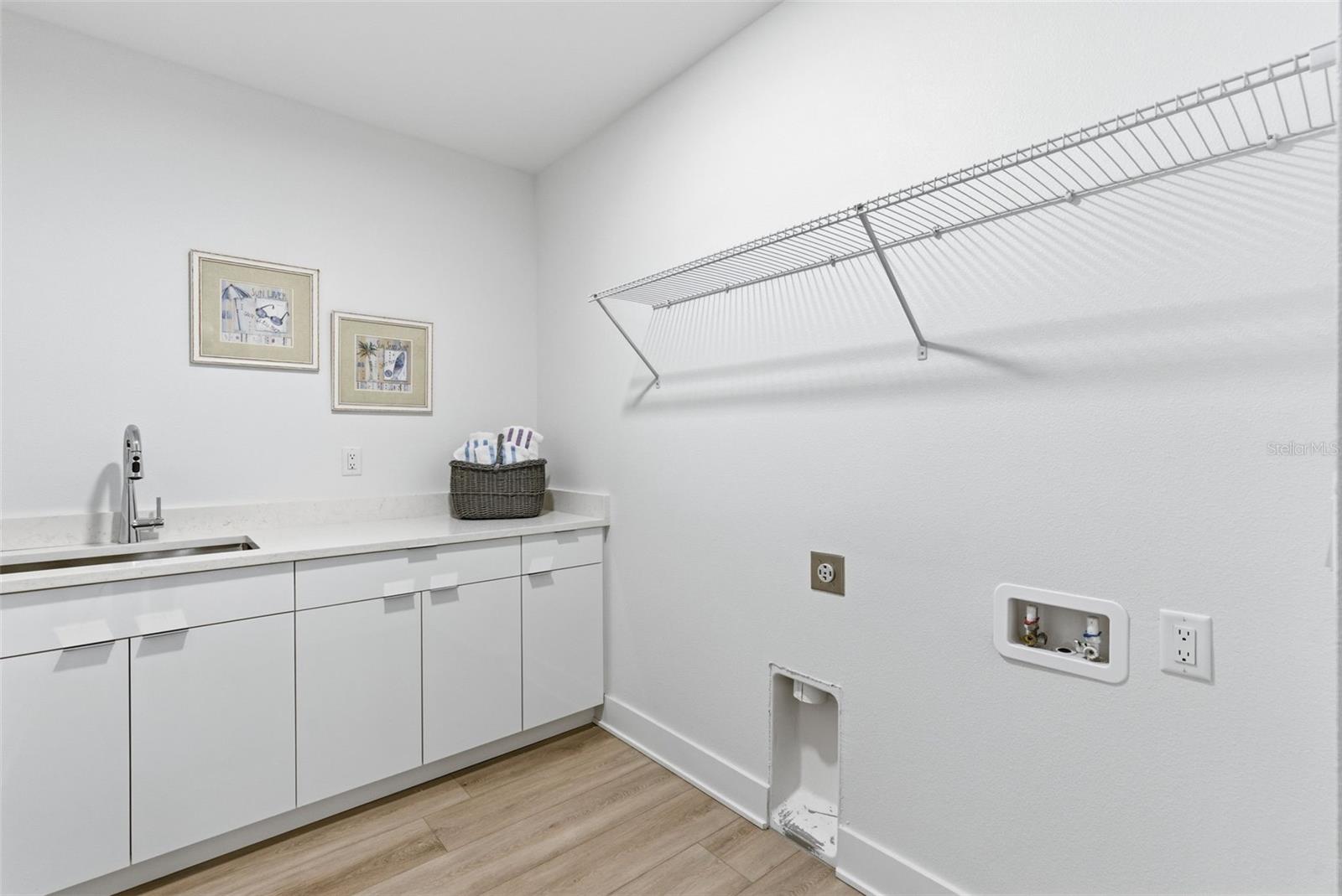 400 150TH AVE #206 — photo 43