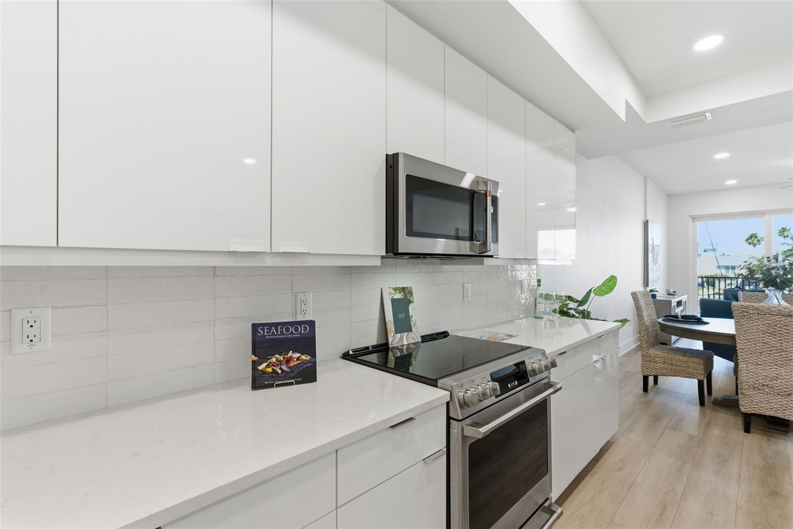 400 150TH AVE #206 — photo 13
