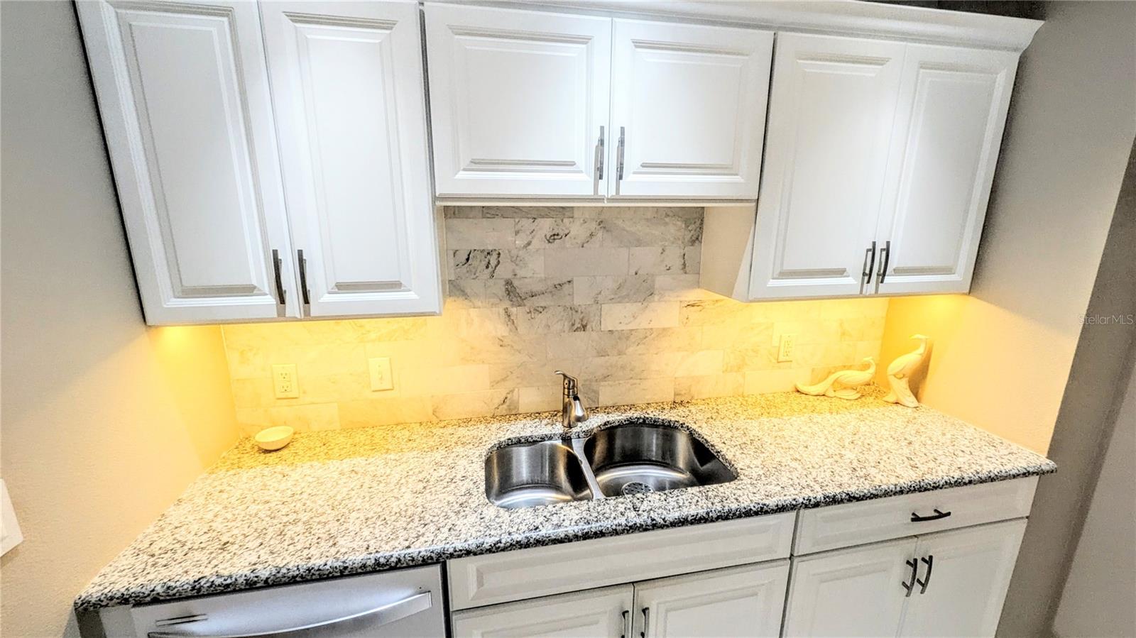 750 N TAMIAMI TRL #1404 — photo 4