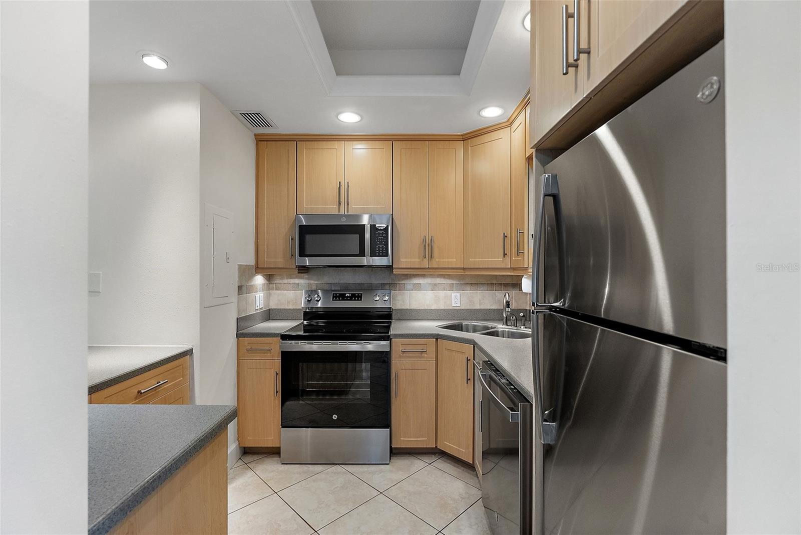 1200 N SHORE DR NE #102 — photo 5