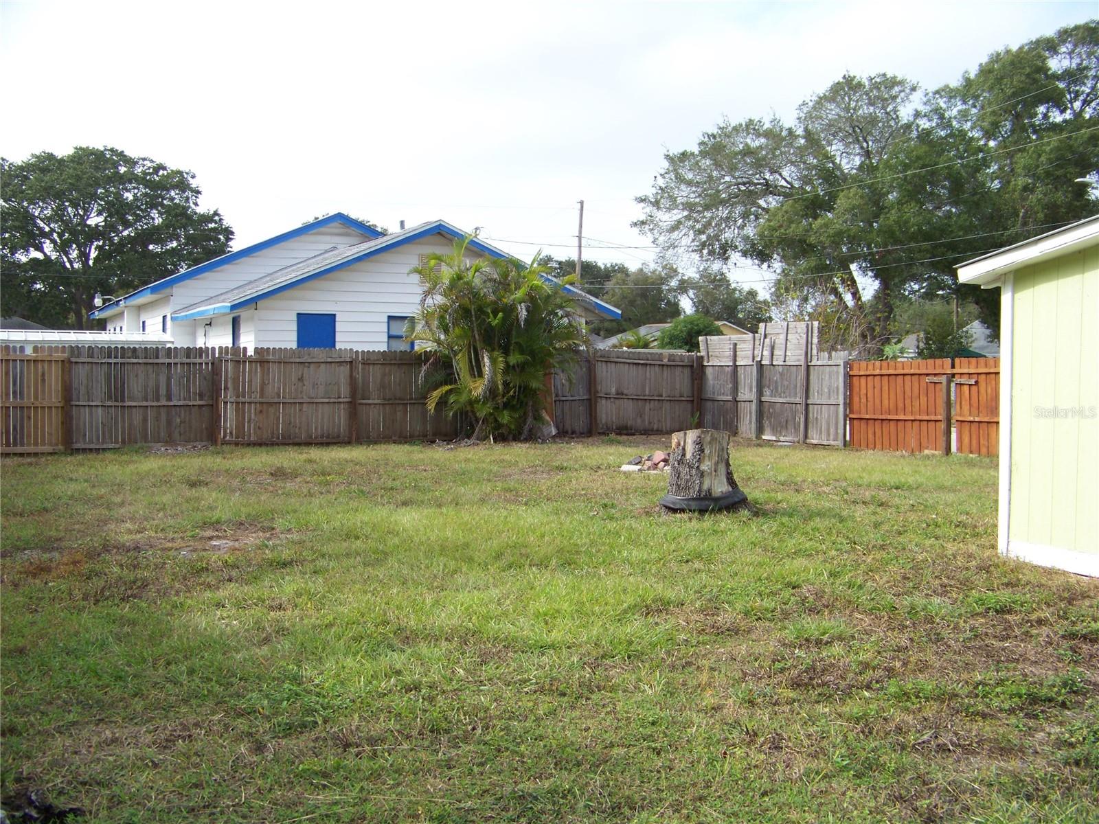 1554 TILLEY AVE — photo 3