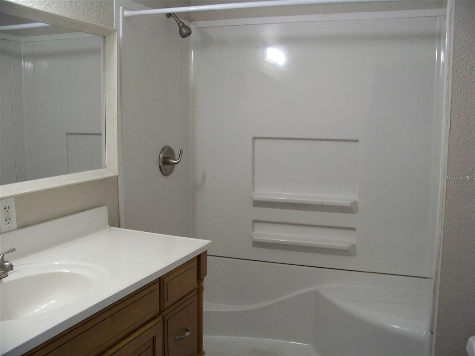 1554 TILLEY AVE — photo 7