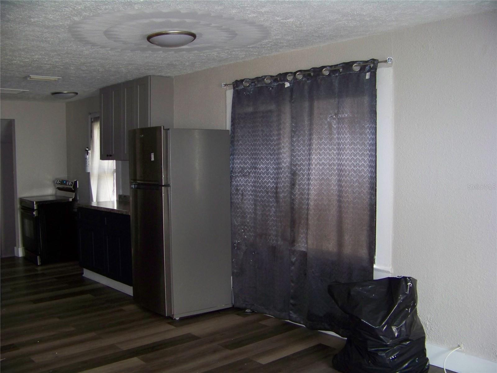 1554 TILLEY AVE — photo 6