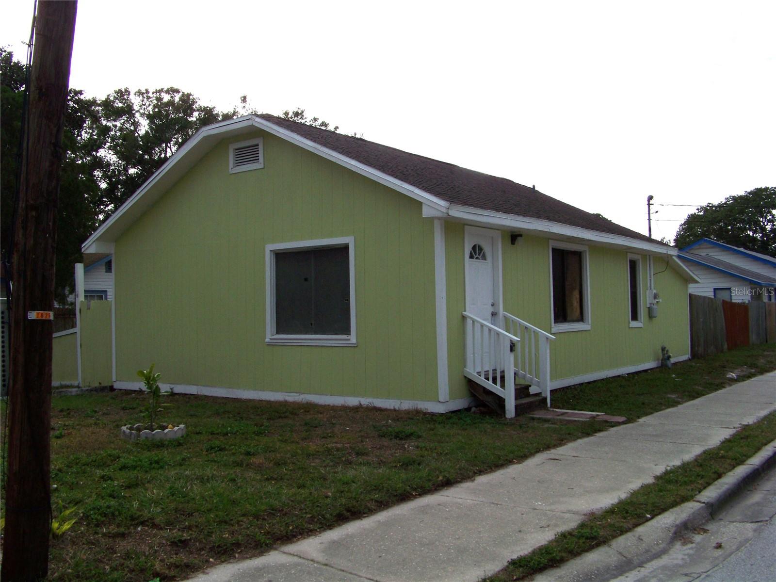 1554 TILLEY AVE — photo 2