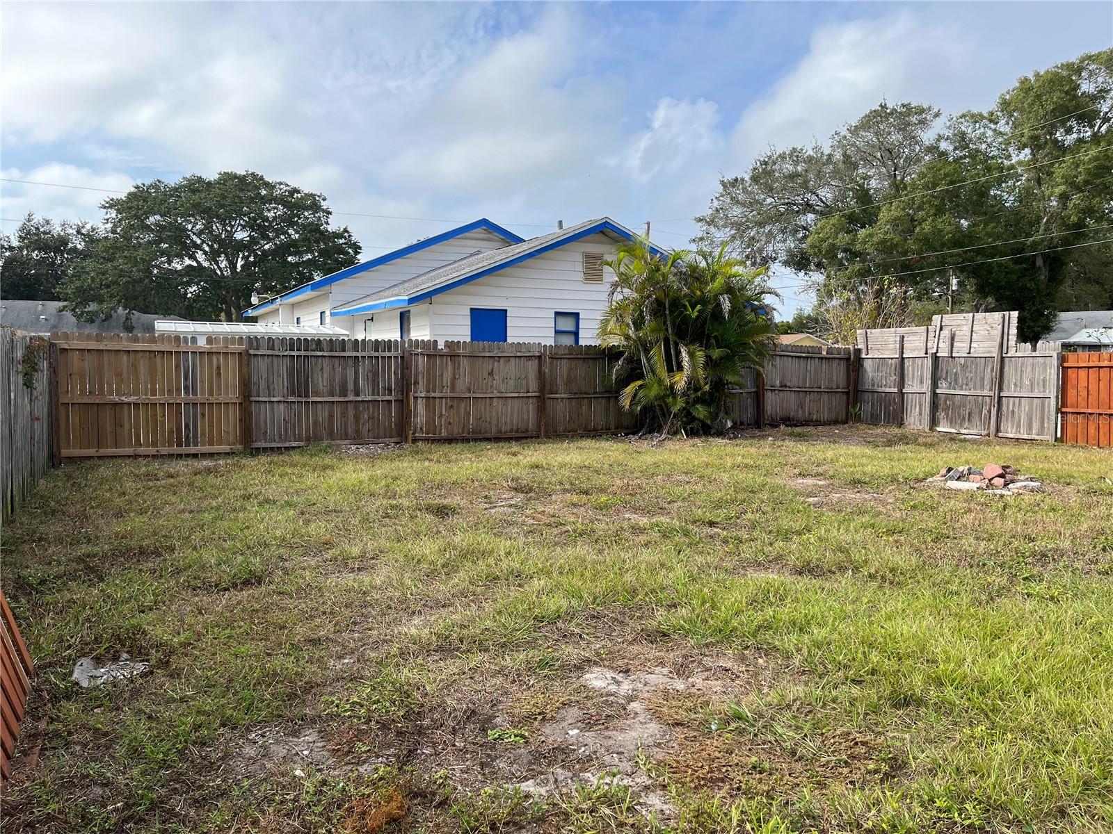 1554 TILLEY AVE — photo 16