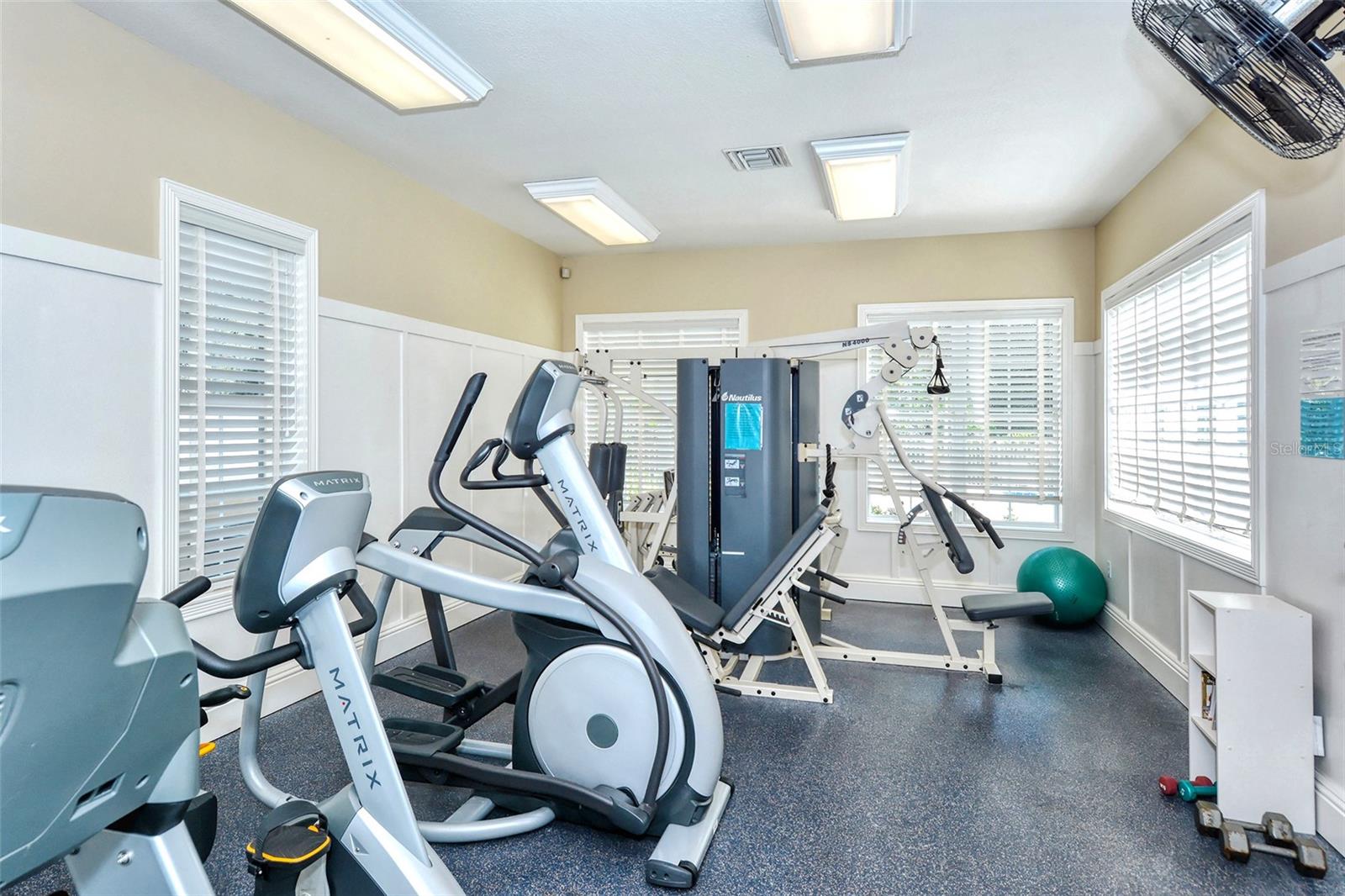 5547 KEY WEST PL #C-01 — photo 42