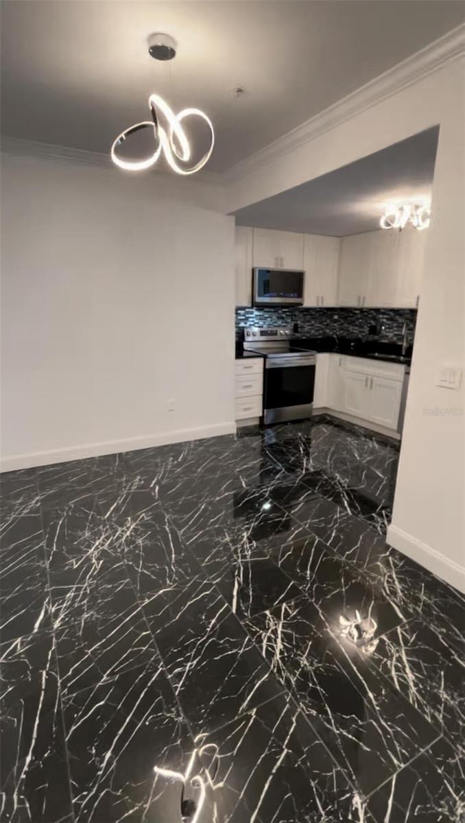 501 KNIGHTS RUN AVE #2106 — photo 4