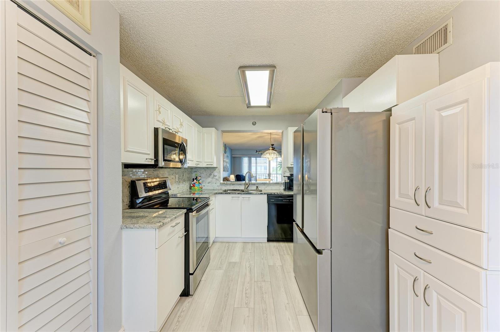 3980 IRONWOOD CIR #206 — photo 8