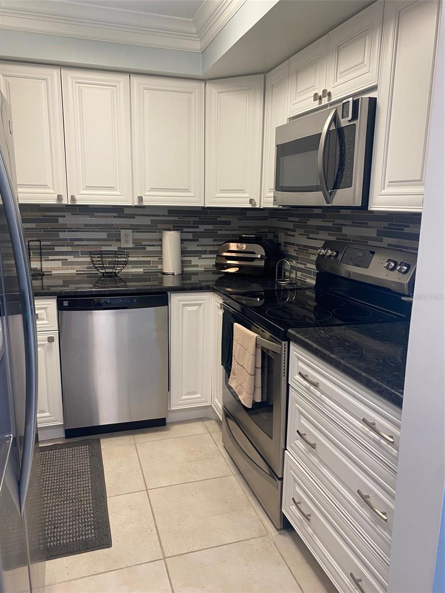 2763 WOODGATE LN #208 — photo 9